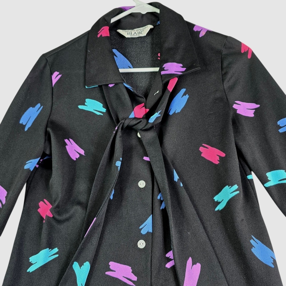Vintage Blair Blouse Women Medium Black Abstract Brushstroke Tie Neck‎ 80s 90s - Picture 3 of 8
